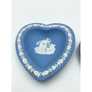 Wedgwood Ashtray, Heart Dish Jasperware Cream on Portland Blue Vintage Signed